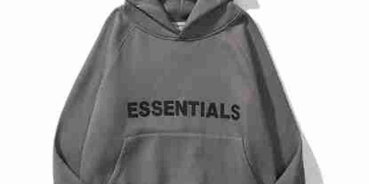Essentials Hoodie: The Perfect Balance of Comfort, Style, and Modern Streetwear