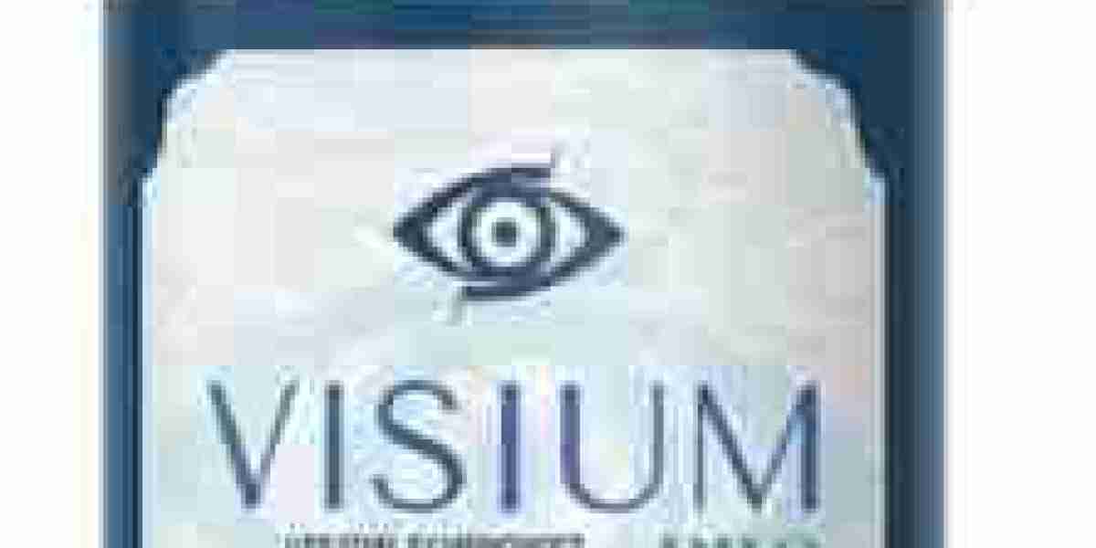 How does Visium Pro support eye health?