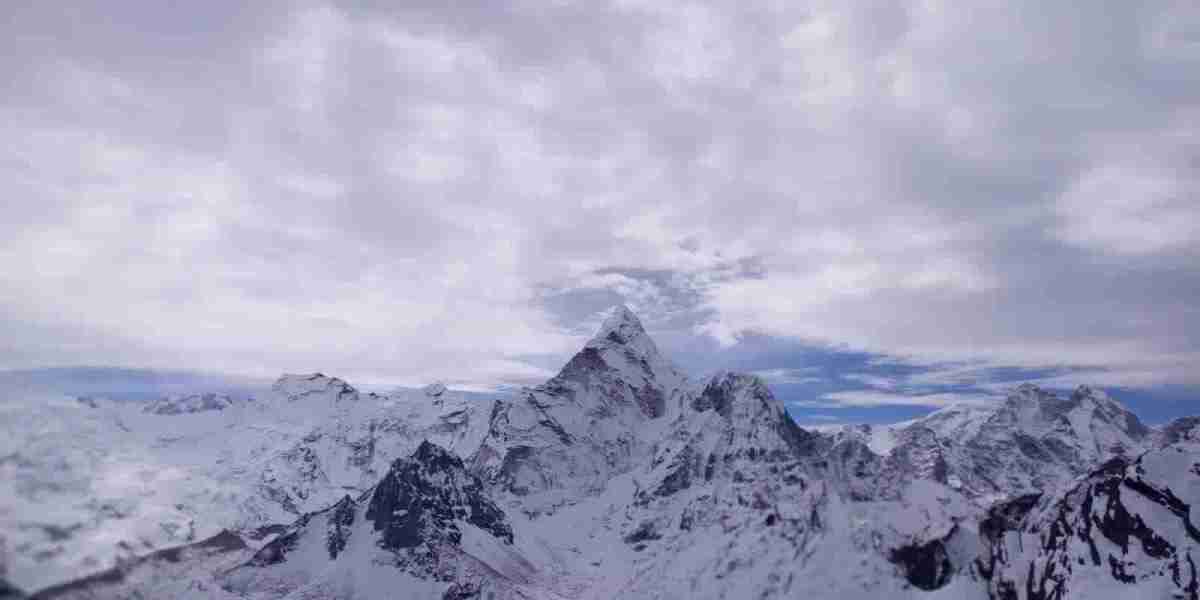 How to Choose the Best Rest Strategy Before the Lobuche Climb Day