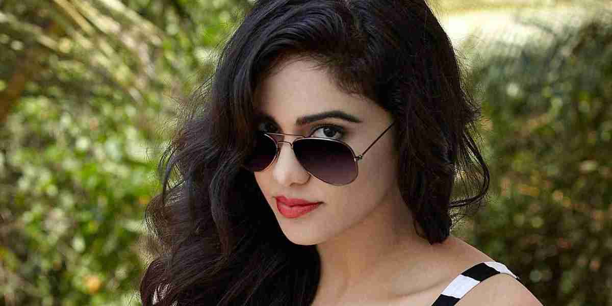 Why Premium Online Escort Platforms Are Becoming Popular in India