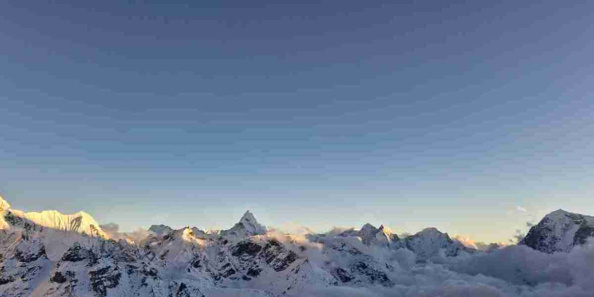 Why the Annapurna Base Camp Trek Offers Close Mountain Views in Nepal