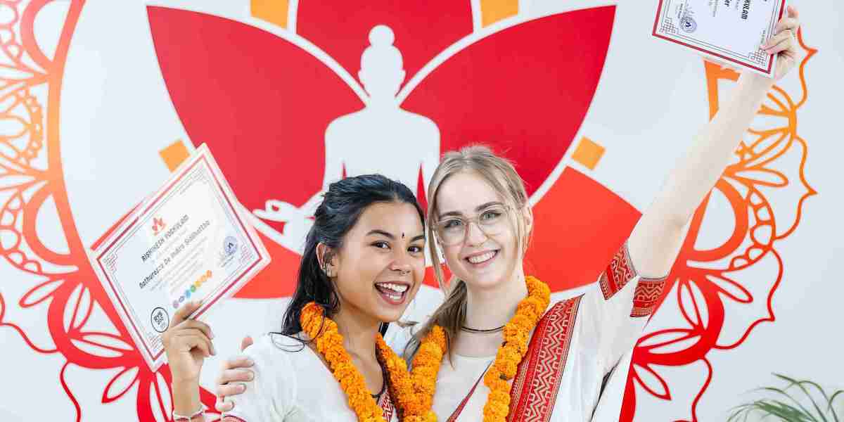 Best Yoga course for Beginner Rishikesh, India