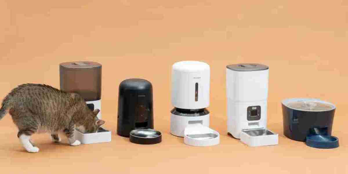 PAWTECH Smart Technology for Everyday Pet Care
