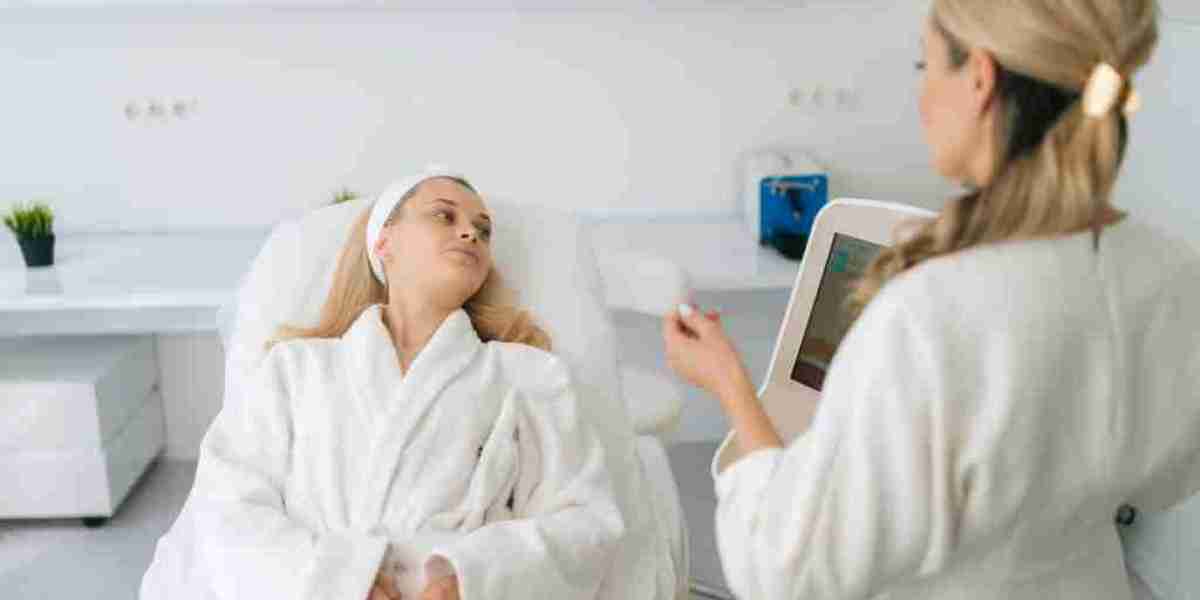 Why Choosing a Plastic Surgery Clinic in Oakville Is Essential for Expert Care, Advanced Procedures, and Long-Term Patie