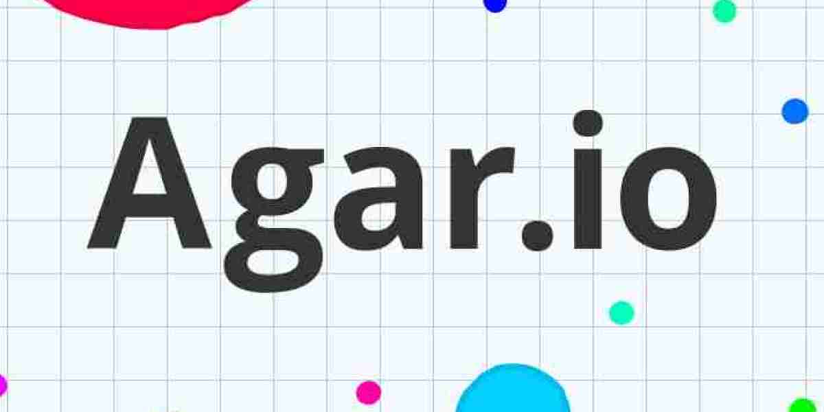 Agario Taught Me That Being Greedy Is Usually a Bad Idea