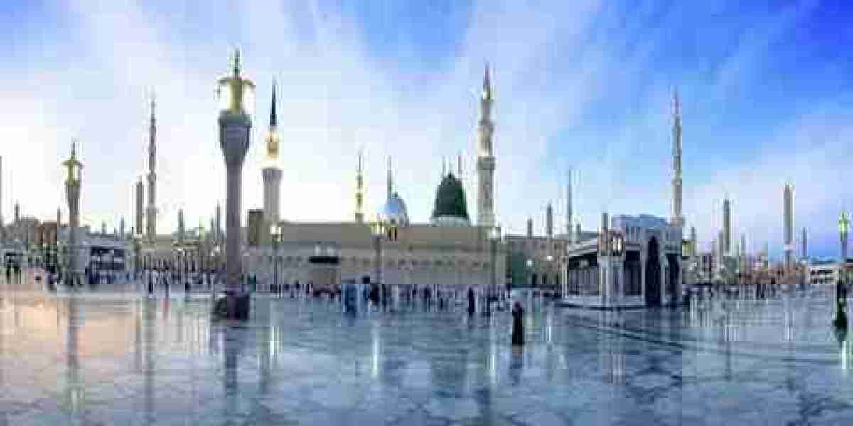 Which Travel Agencies Provide Trusted September Umrah Packages?