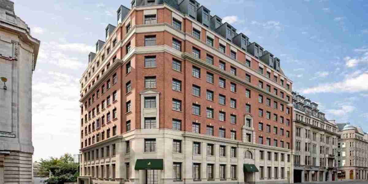 Central London Stays: When Victorian Charm Meets Contemporary Opulence