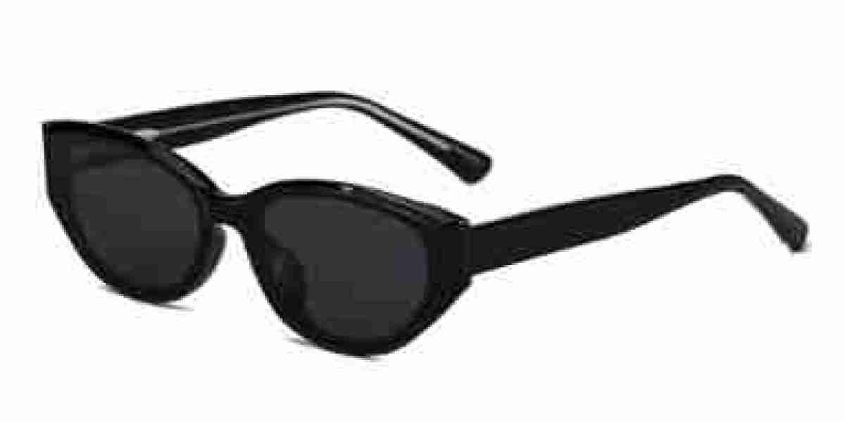 Classic Aviator Eyewear Inspired by Timeless Fashion