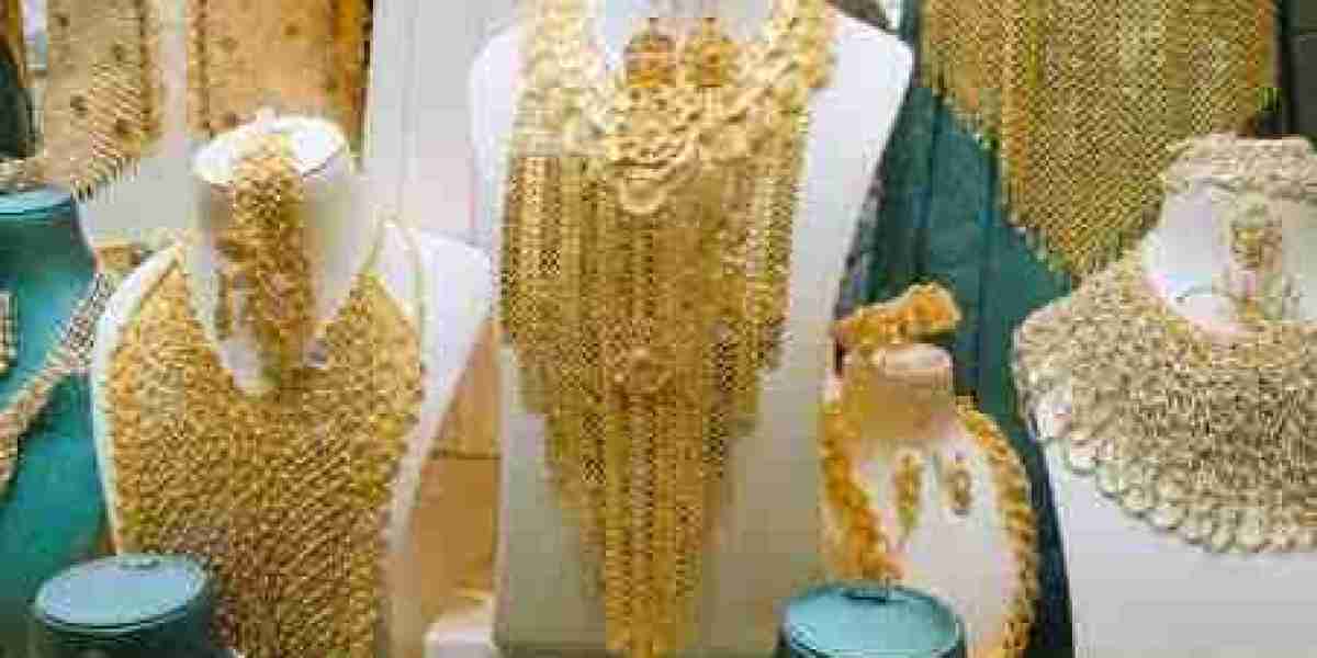 The Evolution and Artistry of Emirati Jewelry
