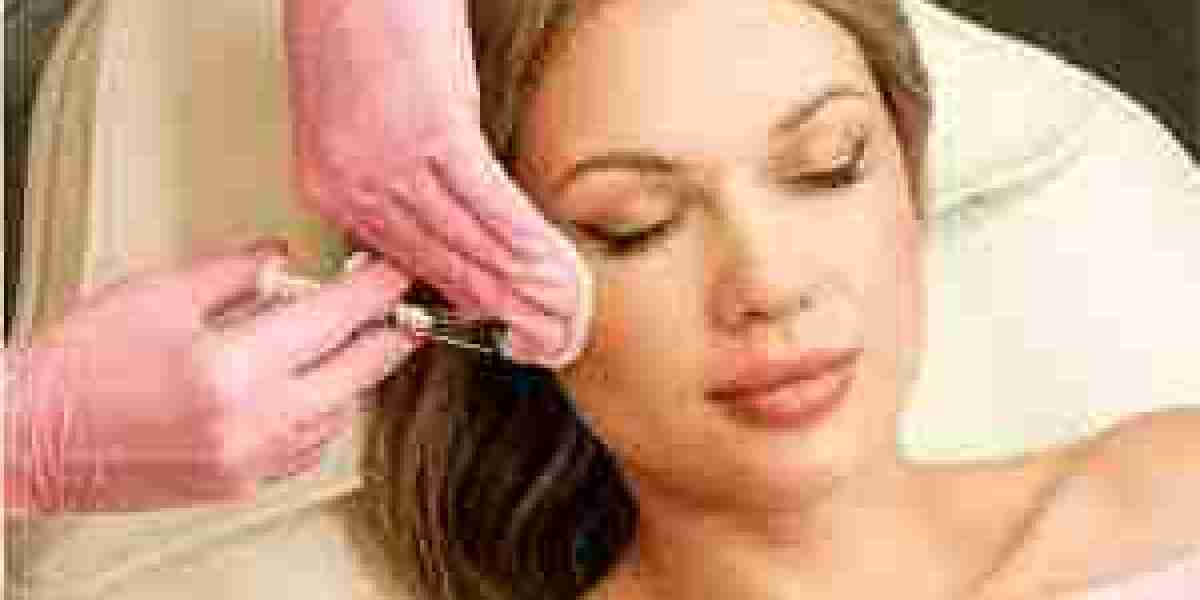 Skin Boosters in Dubai: Restore Hydration for Healthy, Glowing Skin