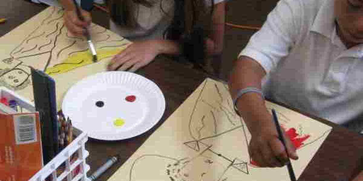 How a Step-by-Step Art Curriculum Helps Students Learn