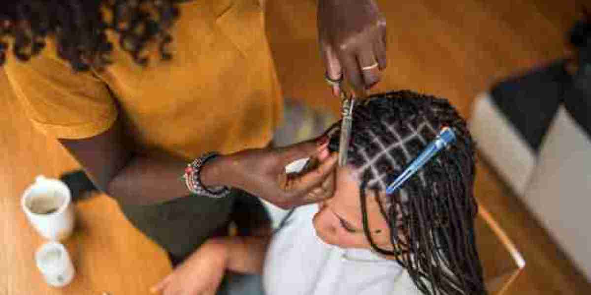 What to Expect at Your First Braiding Appointment