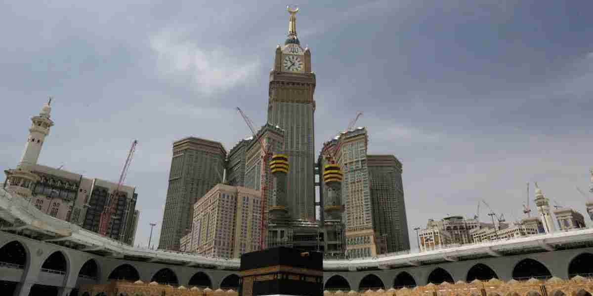 What Is the Best Umrah Package for Family in 2027?