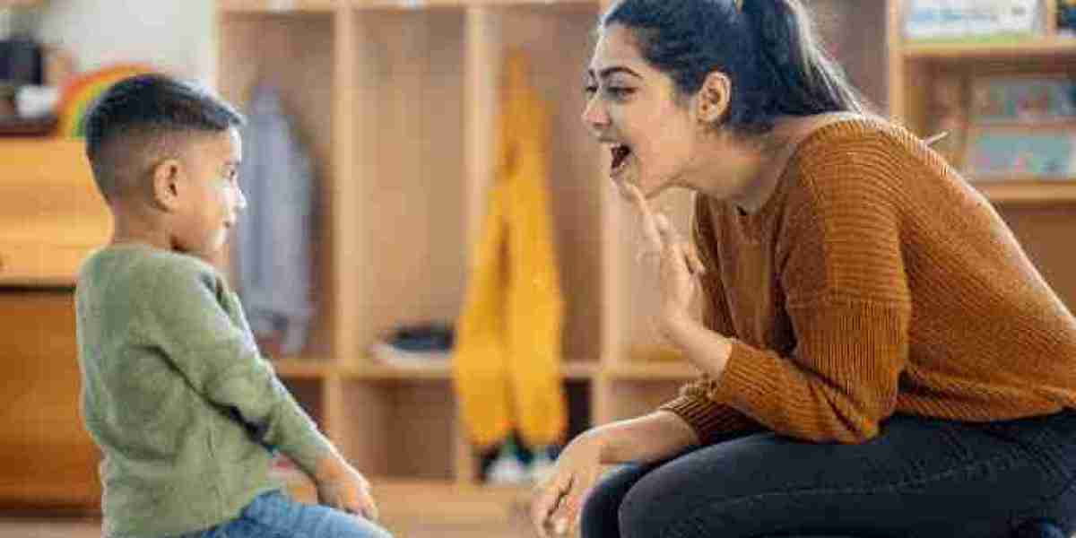 Newborn Development Explained: Understanding High-Needs Babies Without Assuming Autism
