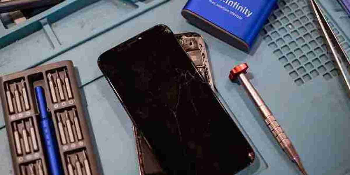 The Complete Guide to Apple Service Centre Singapore, MacBook Repairs & Refurbished Macs (2026)
