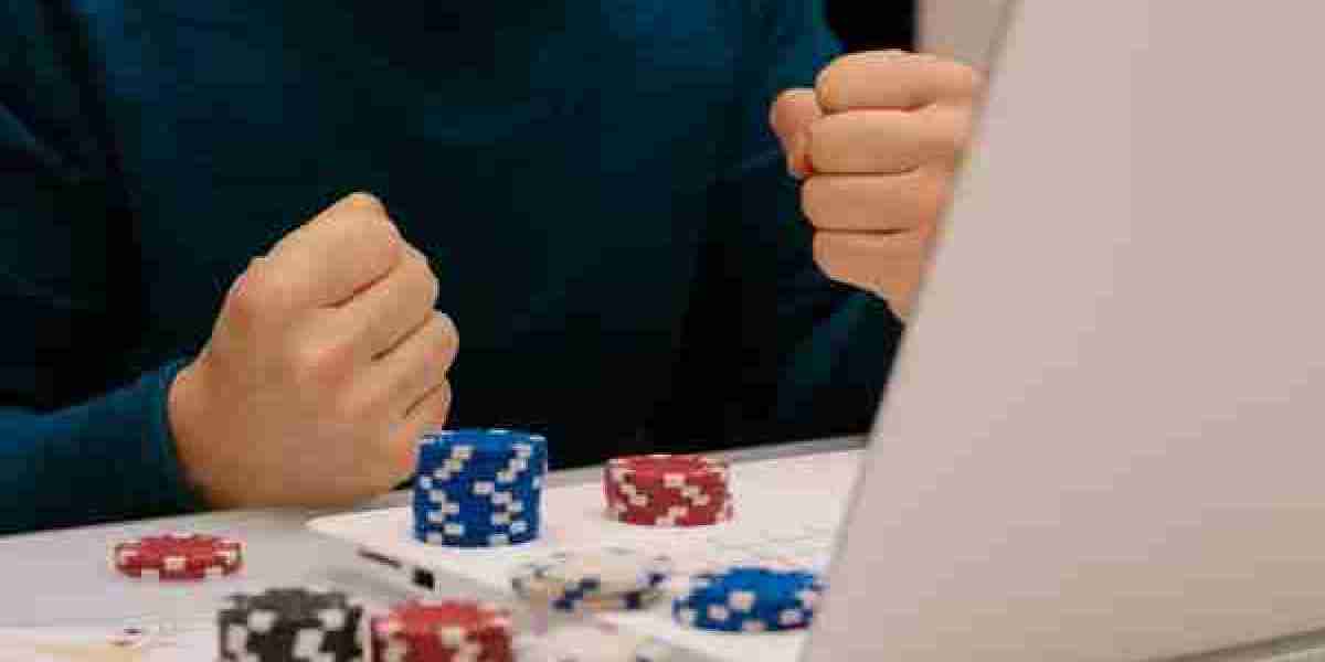 Guía Completa 2026 para Jugar al Póker en España con Seguridad y Confianza
