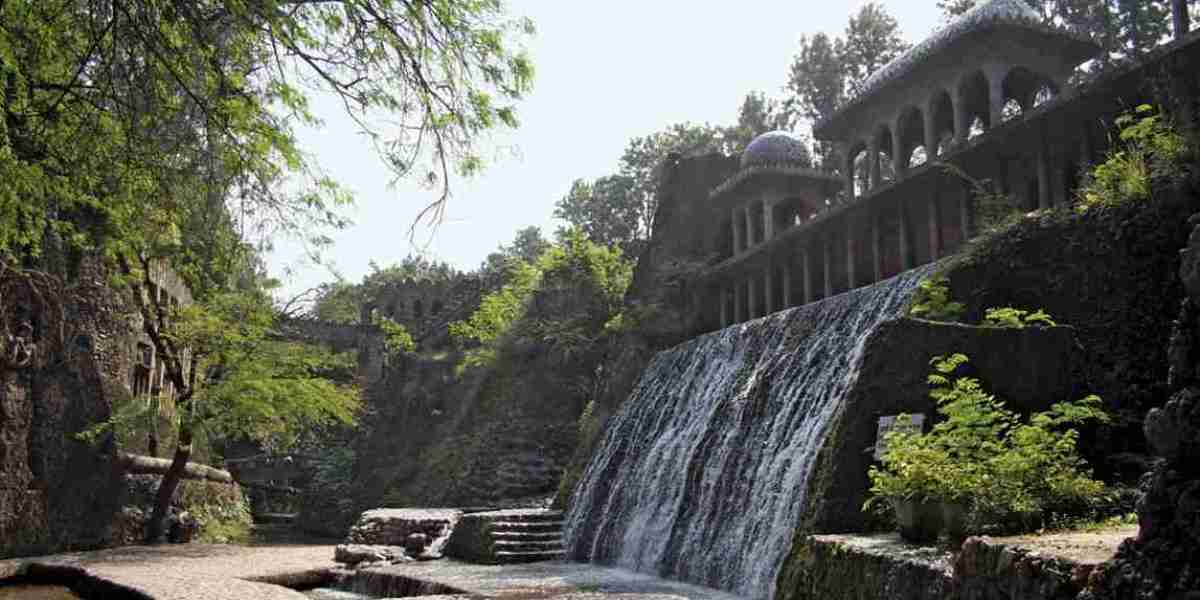Outstation Taxi Chandigarh | Check Fare & Book A Cab Online