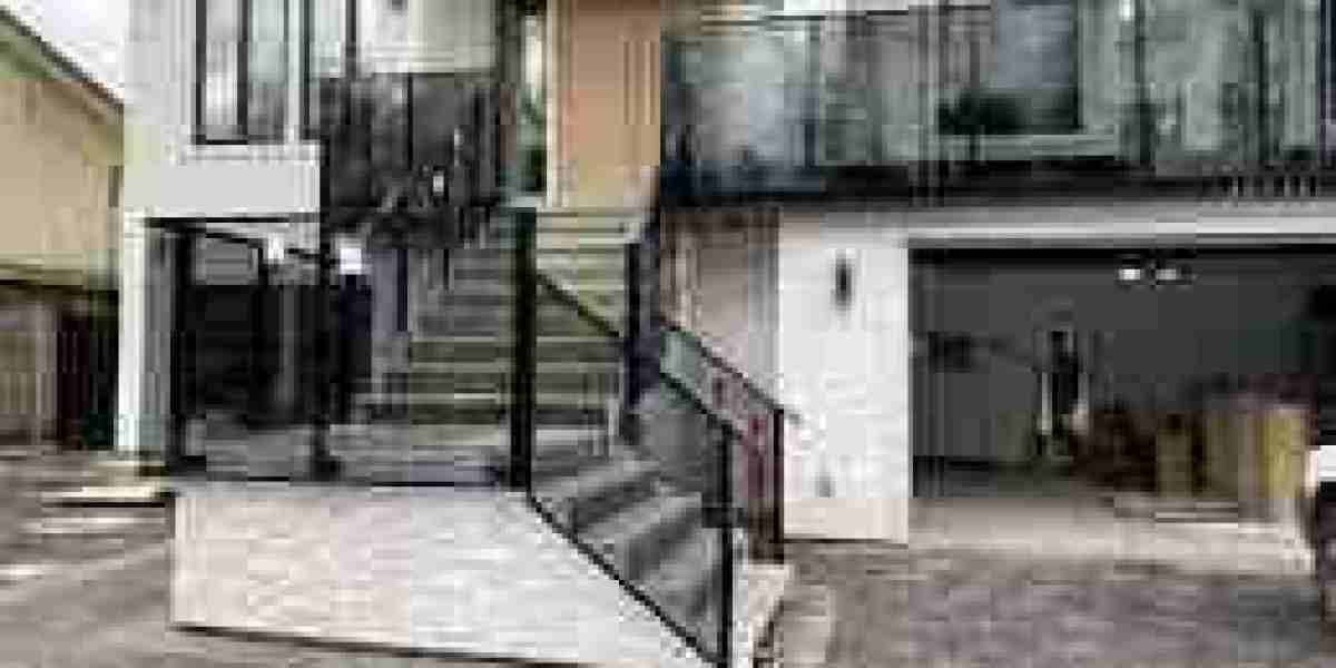 Aluminum Picket Railing Installation Service: Durable and Stylish Outdoor Solutions
