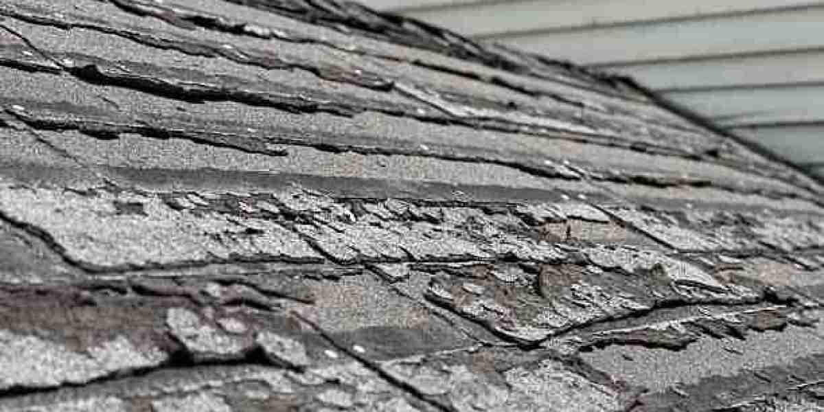 5 Warning Signs Your Roof Trusses Are Damaged