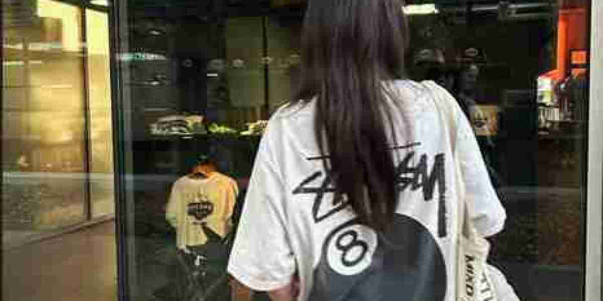Stussy UK Fashion Guide: From Hoodies to Graphic Shirts