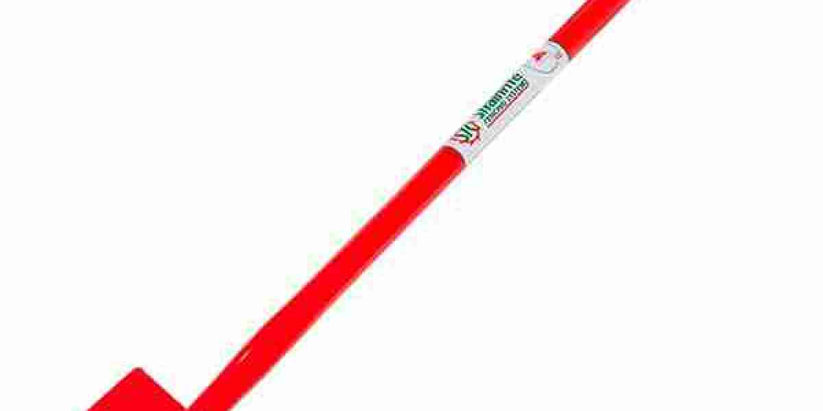 Get Better Digging Control with a Strainrite Spade