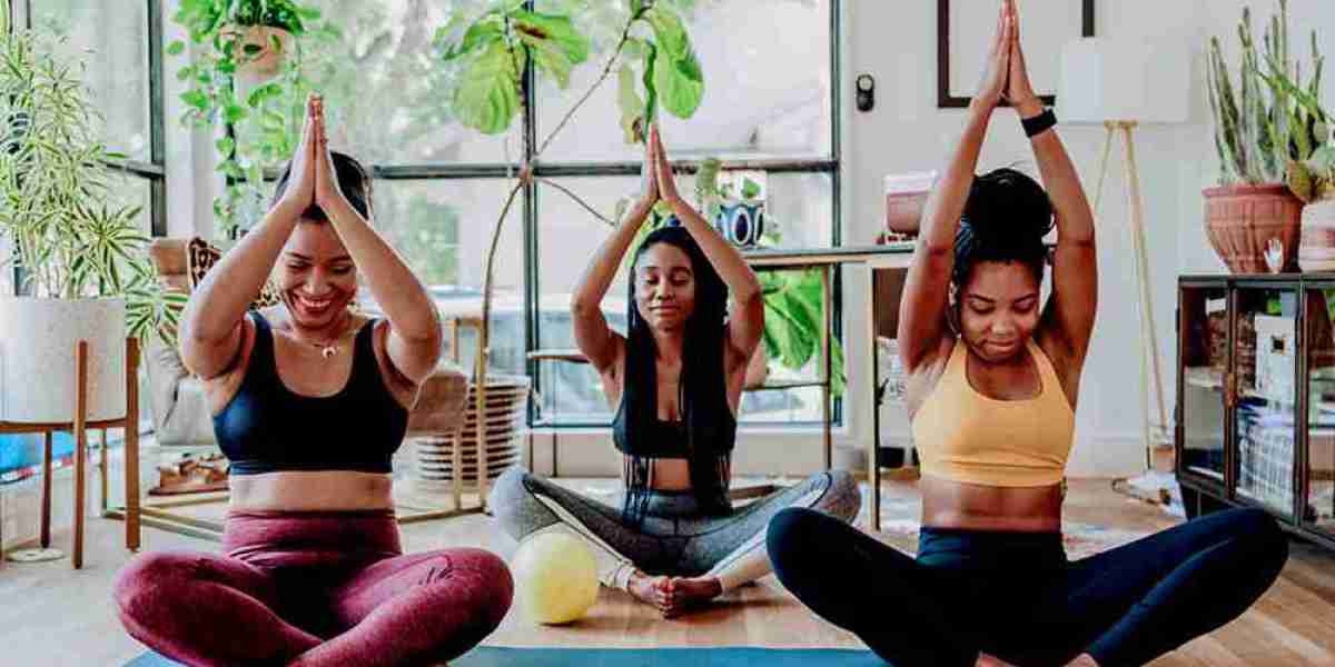 Exploring Different Approaches to Laughter Yoga Training