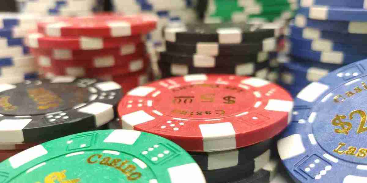 Die Zukunft des Live-Dealer-Gamblings: Interaktive Spielerlebnisse und die Evolution des Sozialen Spiels in Online-Casin