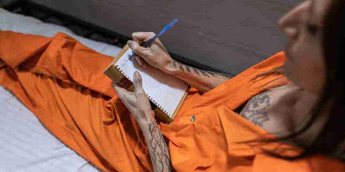 Male Prison Pen Pals: Create Meaningful Connections Through Letters