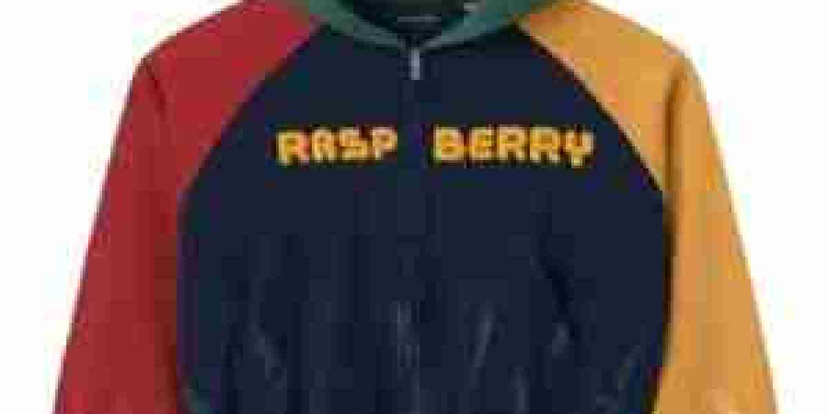 Raspberry Hills Clothing: Creative Outfit Combinations to Try