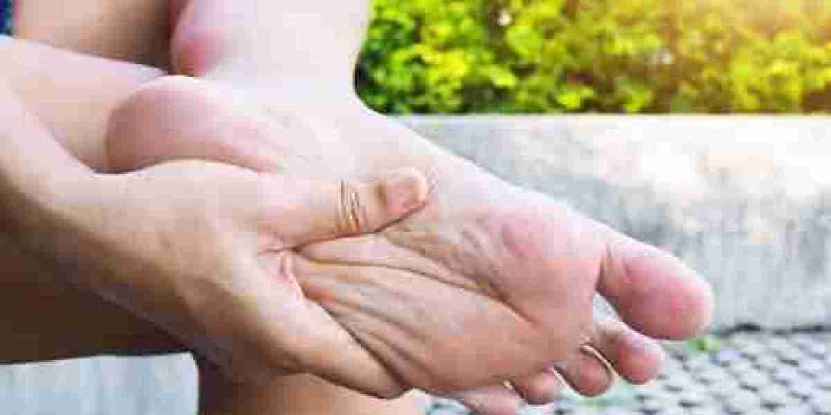Shockwave Therapy for Feet: Benefits, Treatment Process, and What to Expect