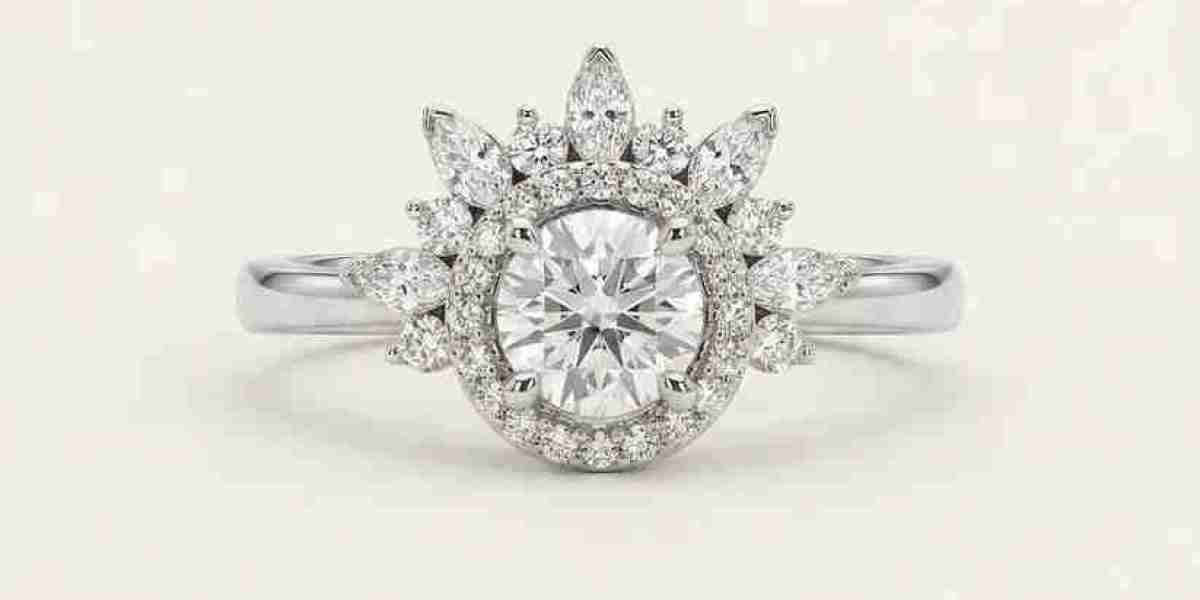 Halo Engagement Rings: Brilliant Sparkle and Timeless Elegance
