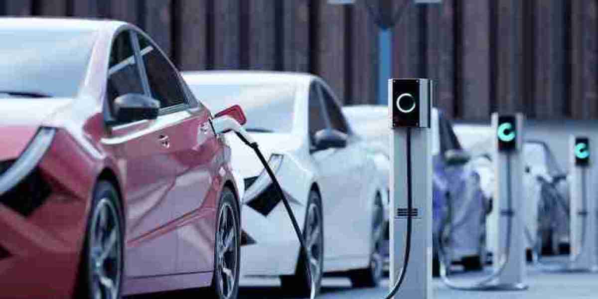 US Electric Vehicle Market: Key Trends Shaping the Future of Mobility
