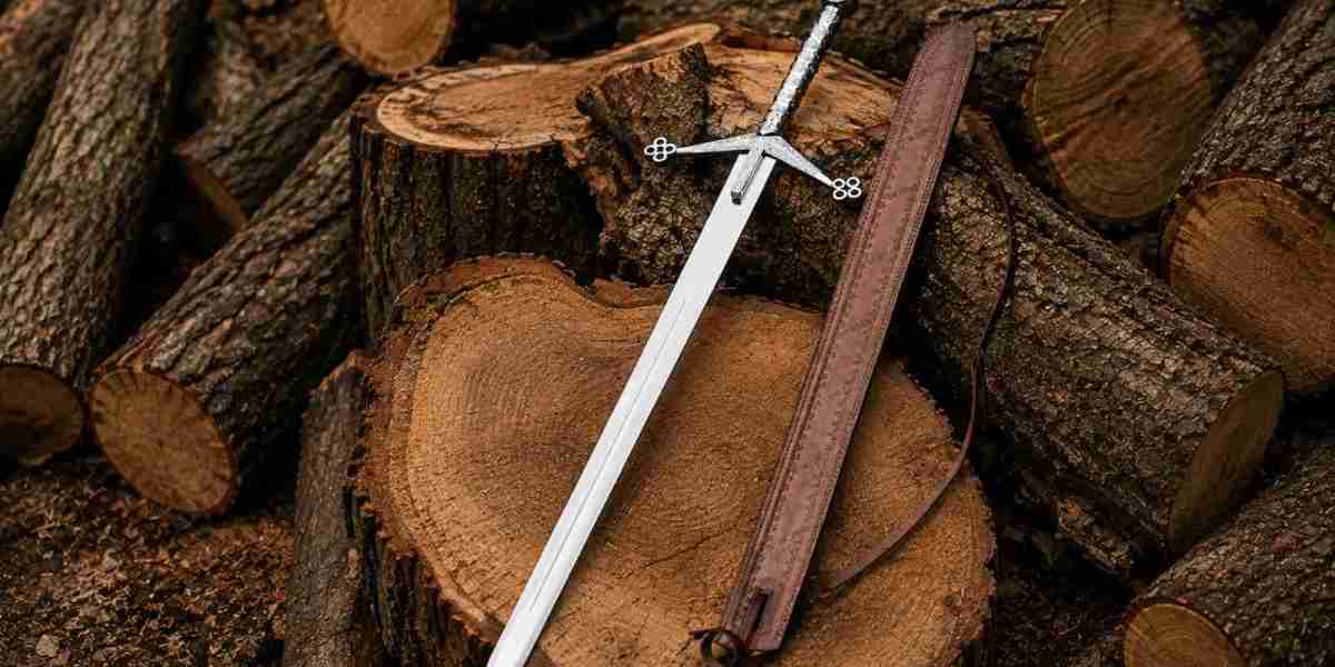 Jon Snow Sword and Fantasy Blade Guide