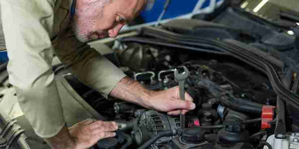 How Diesel Engine Repair Services in Minneapolis, MN Address Excessive Smoke