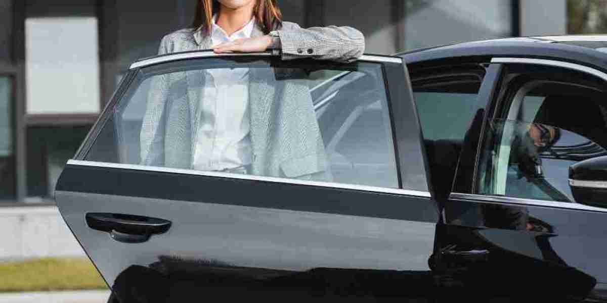 Limousine Dulles Airport & Limo Service to Dulles Airport